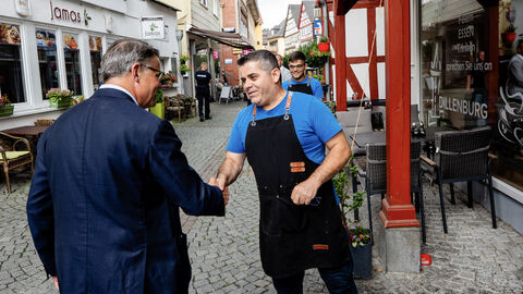 „MP vor Ort“ Dillenburg, Donnerstag, 24. Juli 2025: Unterwegs in Dillenburg Ministerpräsident Boris Rhein unterwegs in Dillenburg