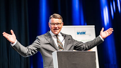 Ministerpräsident Boris Rhein beim Sozialverband VdK Deutschland e. V.