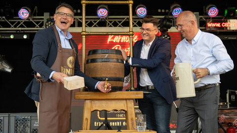 Ministerpräsident Rhein eröffnet Erbacher Wiesenmarkt